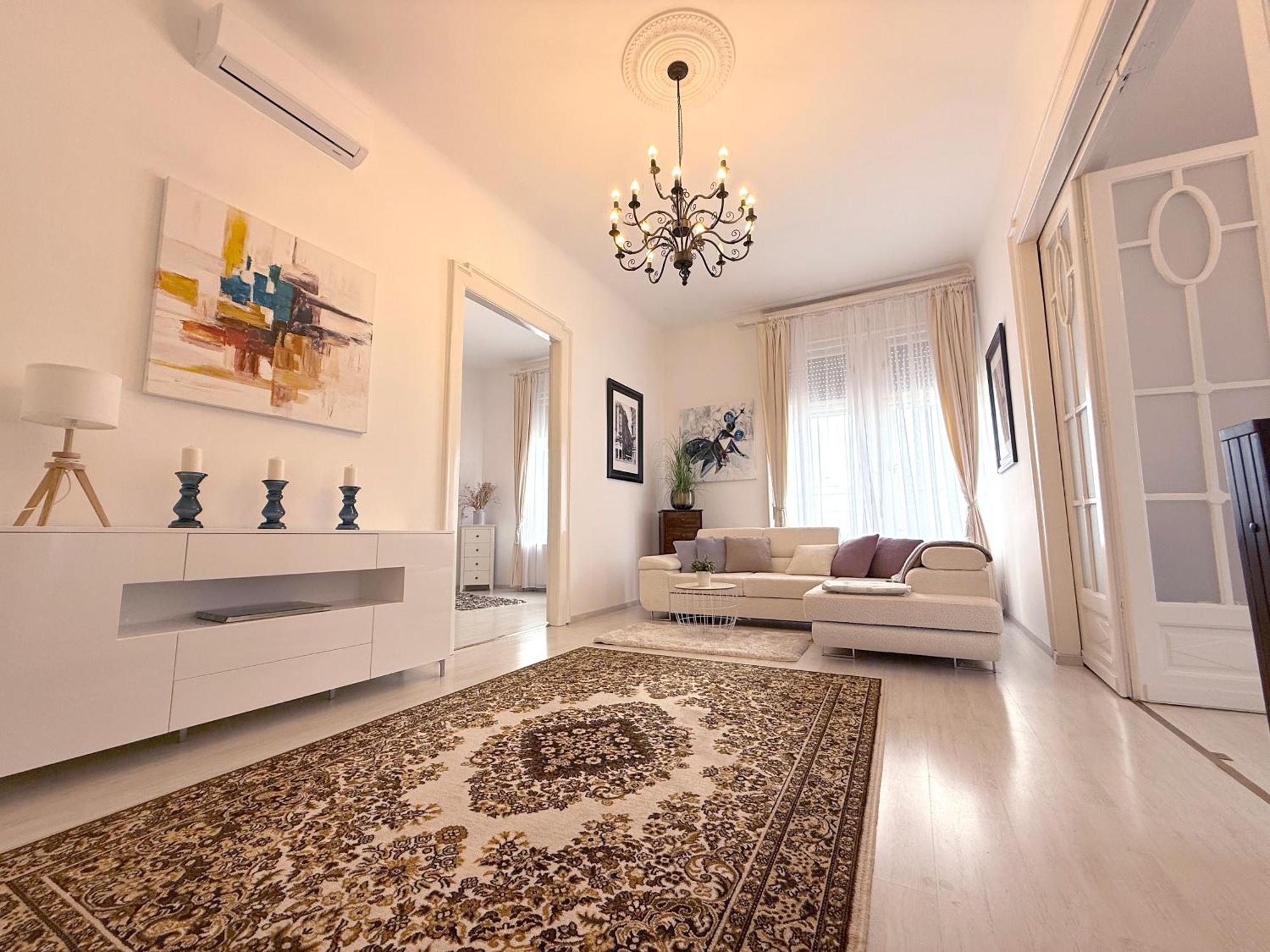 Elegant 125M2 Apartment In Center Of Budapest Exterior foto
